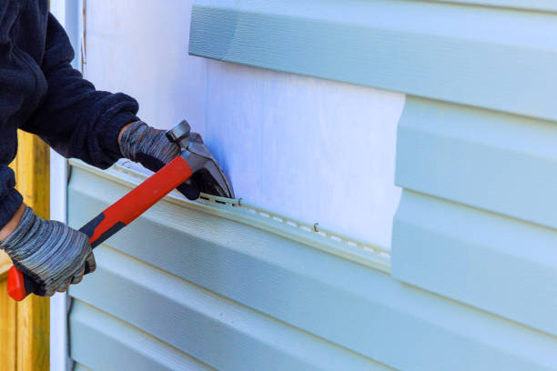 Reliable Siding Inspection contractor in Newton, MA by Squared Siding